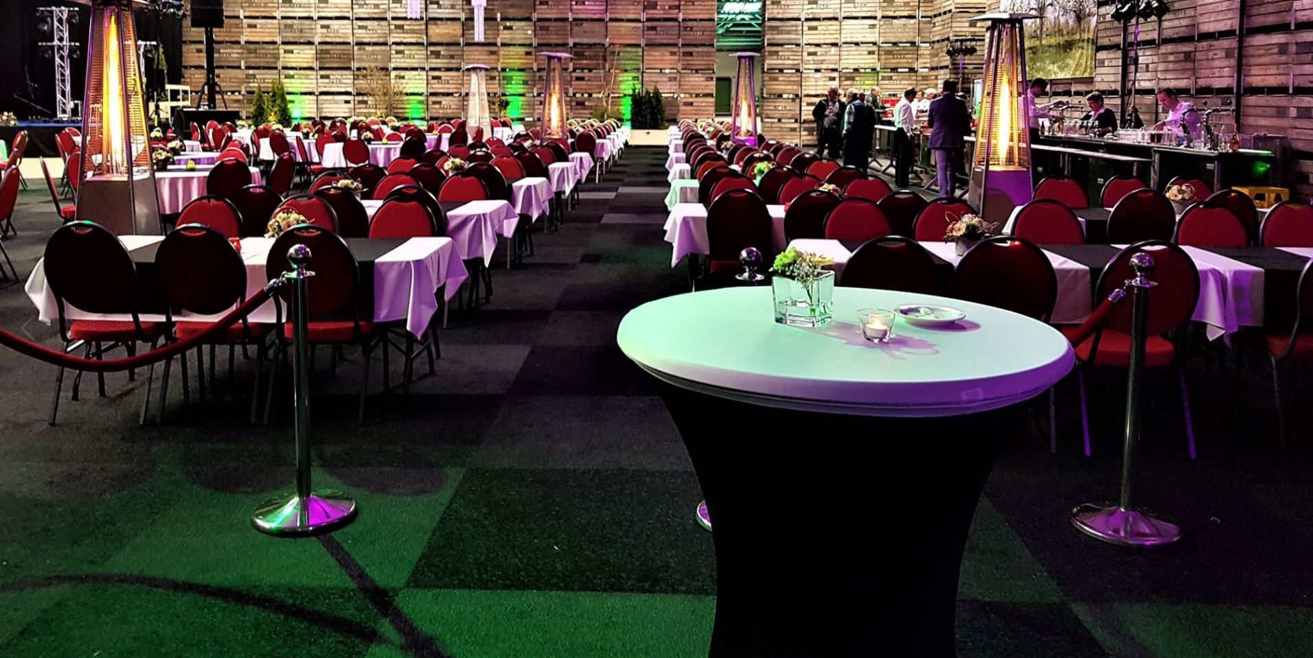 Tafellinnen & Meubelhoezen